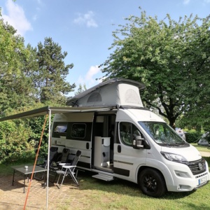 Lilly Campervan mit Aufstelldach, Automatikgetriebe und 160PS